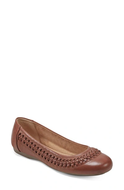 Earth Jett Woven Ballet Flat In Taupe Leather