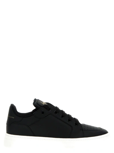 Giuseppe Zanotti Men's Gz 94 Leather Low Top Sneakers In White/black