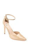 Journee Collection Miriem Pump In Beige