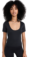 Good American Scoop Neck Crop Scuba Knit T-shirt In Black001