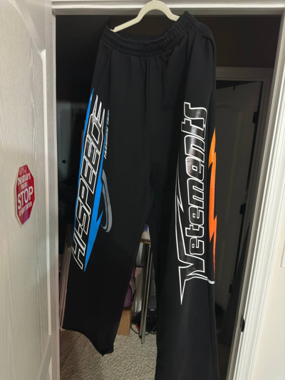 【VETEMENTS】Sweat VETEMENTS - Online Cut-Up Sweatpants — SUPERMRKT