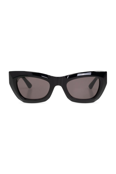 Bottega Veneta Eyewear Cat Eye Frame Sunglasses In Black