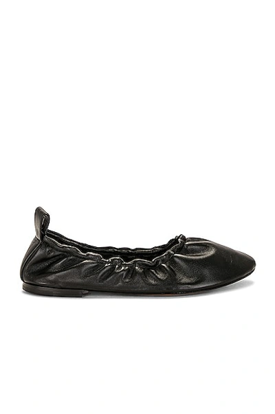 The Row Glove Calfskin Ballerina Flats In Black