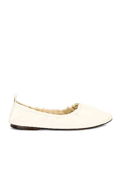 The Row Glove Ballet Flat In Ivory