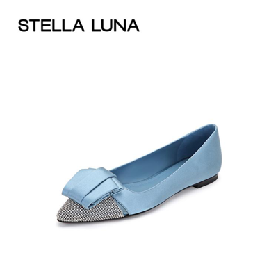 Stella Luna 女鞋春季新款一脚蹬单鞋沙丁布水钻蝴蝶结平底鞋 In Blue