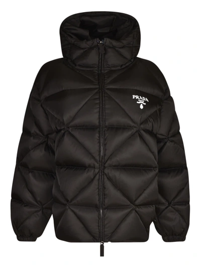 Prada Triangle Quilted Logo Padded Jacket In Black