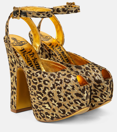 Vivienne Westwood Vargas豹纹防水台凉鞋 In Brown
