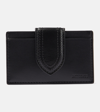 Jacquemus Debossed-logo Polished-finish Cardholder In Black