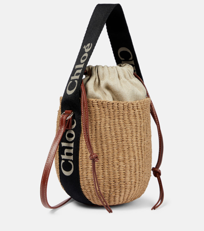 Chloé Woody Mini Leather-trimmed Bucket Bag In Beige