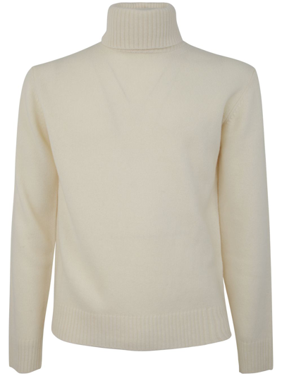 Nuur Long Sleeve Turtle Neck Sweater In White