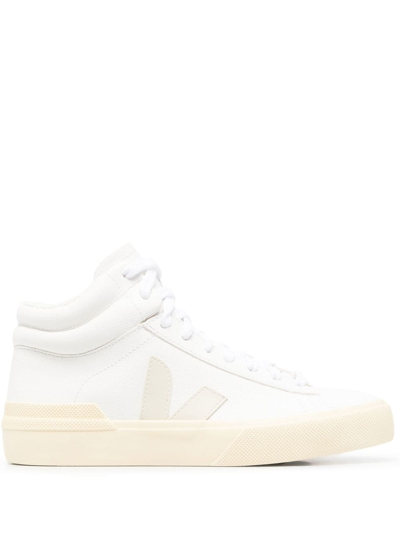 Veja Minotaur  Trainers In White