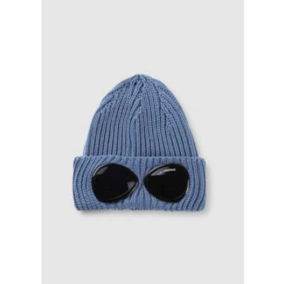 C.p. Company Goggles-detail Ribbed Wool Beanie In Blue