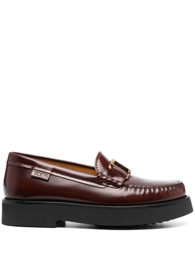 Tod's Logo扣环皮质乐福鞋 In Brown