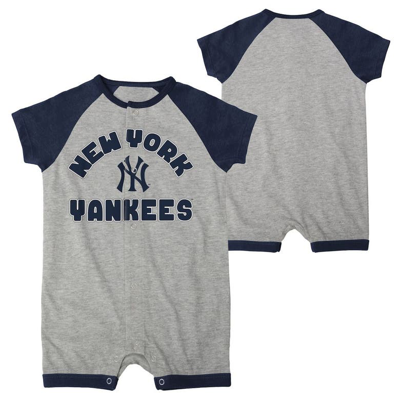 Outerstuff Babies' Infant  Heather Gray New York Yankees Extra Base Hit Raglan Full-snap Romper