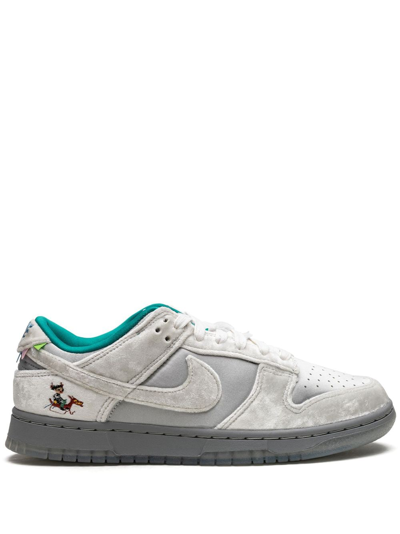 Nike Dunk Low "ice" Sneakers In Grau