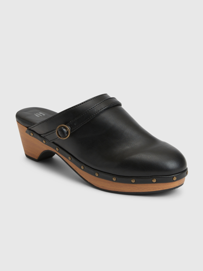 Gap Faux-leather Clogs In Black