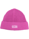 GCDS LOGO-EMBROIDERED KNITTED BEANIE