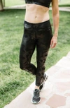 Ar-33 Mid Rise Legging In Black Camo In Brown