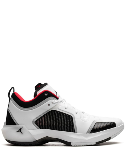 Jordan Air  37 Low "siren Red" Sneakers In Weiss