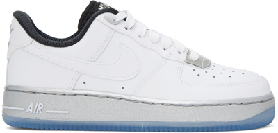 Nike Wmns Air Force 1  07 Se Sneakers White / Metallic Silver In Multicolor