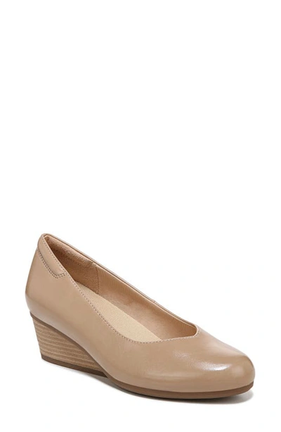 Dr. Scholl's Be Ready Pump In Toasted Taupe - 250