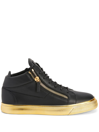 Giuseppe Zanotti Kriss Metallic-sole Leather Sneakers In Gold