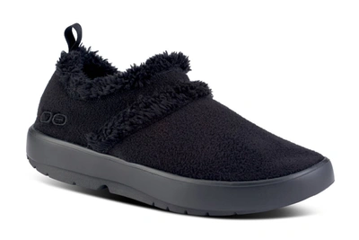 Oofos Women's Oocoozie Low Shoe In Black Sherpa