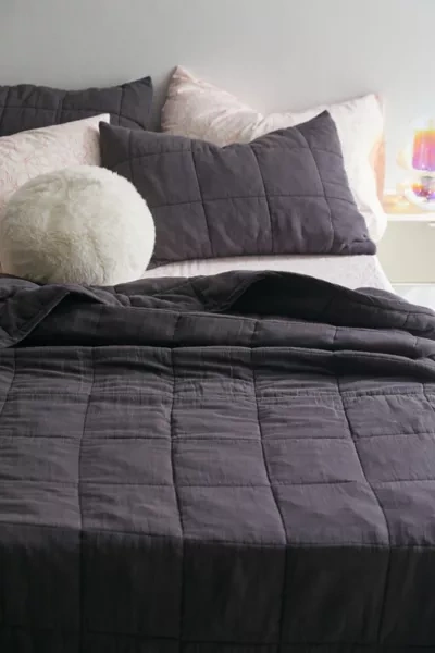 Urban Outfitters Relaxed Linen Quilt