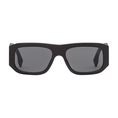 Fendi Shadow Sunglasses In Black