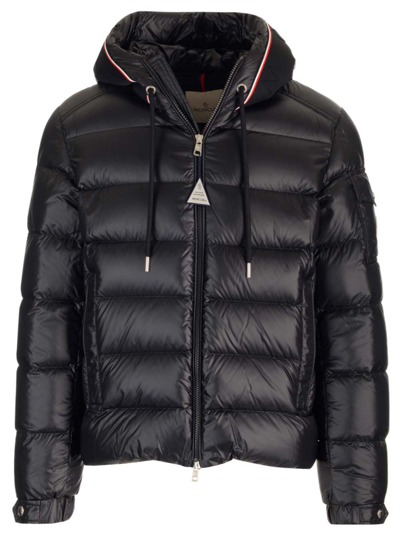 Moncler Pavin Brand-appliqué Boxy-fit Quilted Shell-down Jacket In Black