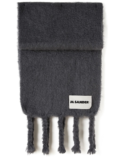 Jil Sander Logo-patch Fringed Knitted Scarf In Grey