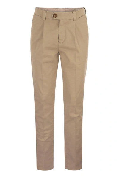 Brunello Cucinelli Garment-dyed Leisure Fit Trousers In American Pima Comfort Cotton With Pleats In Sand