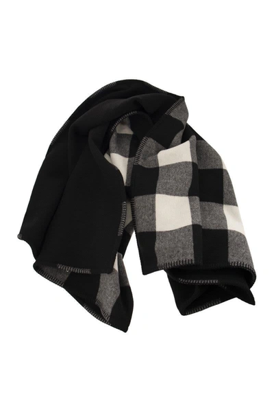 Woolrich Pure Wool Check Scarf In Black/white