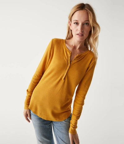 Michael Stars Regan Thermal Henley Tee In Dark Turmeric