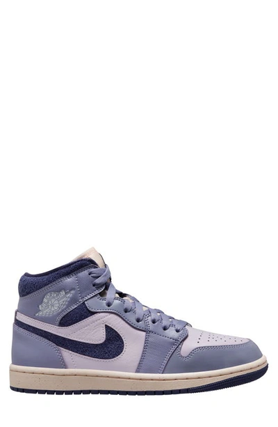 Jordan Women's Air  1 Mid Se Shoes In Purple