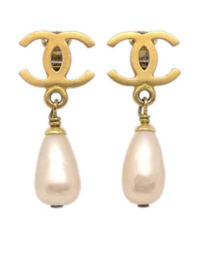 Pre-owned Chanel 1995 Cc Faux-pearl Clip-on Earrings In Gold