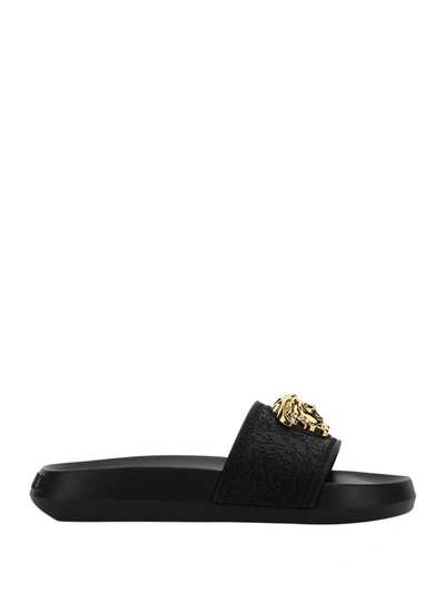 Versace Ciabatta Shoes In Nero-oro