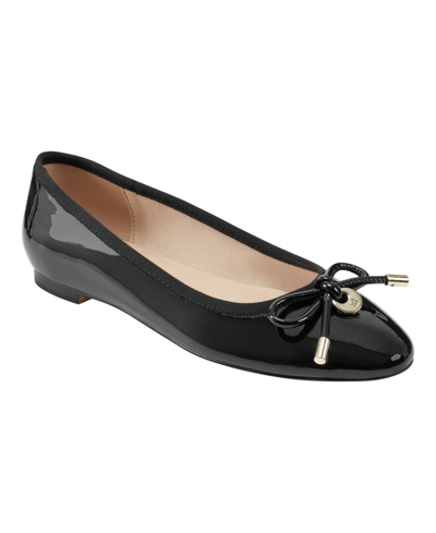 Bandolino Payly Patent Ballet Flat In Black Patent