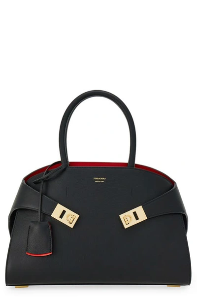 Ferragamo Small Hug Leather Satchel In Nero