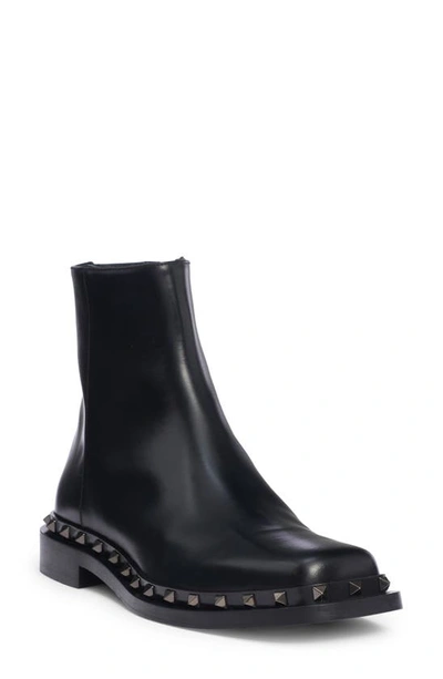 Valentino Garavani M-way Rockstud Leather Boots In Black