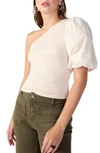 Sanctuary Off And Popping One Shoulder Top In Toasted Marshmallow In Toasted Ma