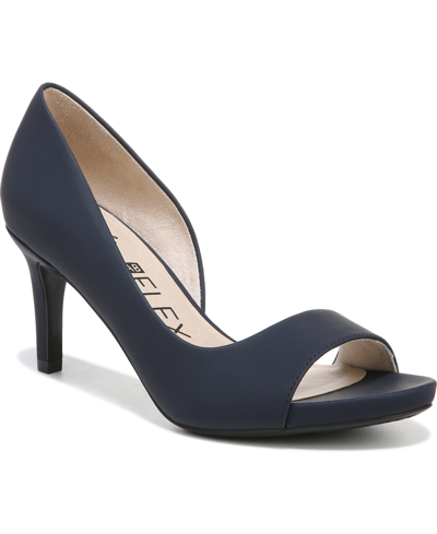 Lifestride Mantra Pumps In Navy Faux Leather
