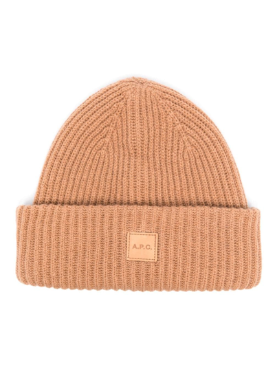 Apc Michelle Logo-patch Beanie In Beige