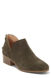 Kenneth Cole Side Skip Suede Ankle Boot In Deep Sage
