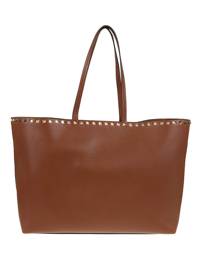 Valentino Garavani Rockstud Leather Tote Bag In Tan