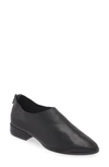 Chocolat Blu Emily Loafer In Black Leather
