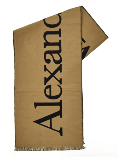 Alexander Mcqueen Logo嵌花针织围巾 In Beige,black