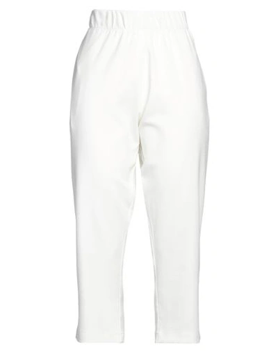 Alessio Bardelle Woman Cropped Pants White Size M Polyester, Viscose, Elastane