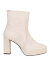 Marian Woman Ankle Boots Ivory Size 10 Soft Leather In White