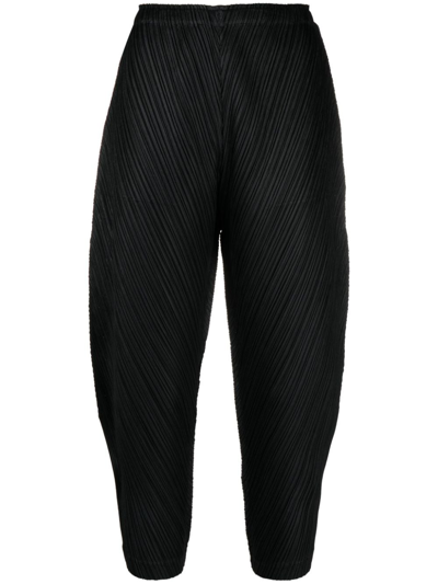 Issey Miyake Plissé Cropped Trousers In Black